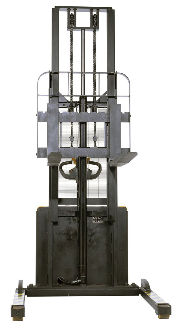  Pallet Stacker