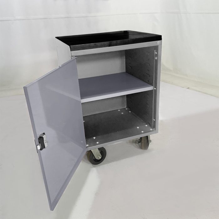 Mobile Workbench With Shelf