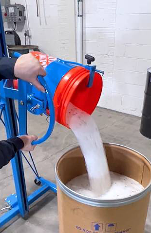83-125 Pail Handler